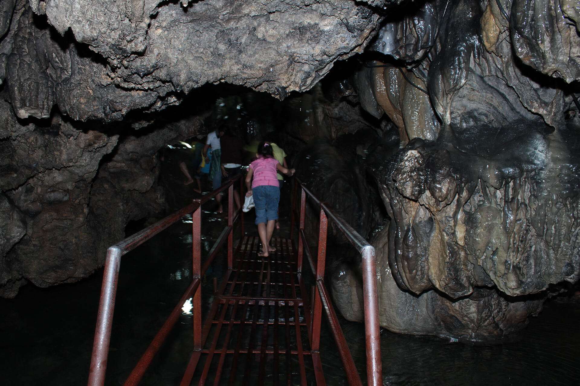 Mawsmai Caves – Meghalaya Tourism