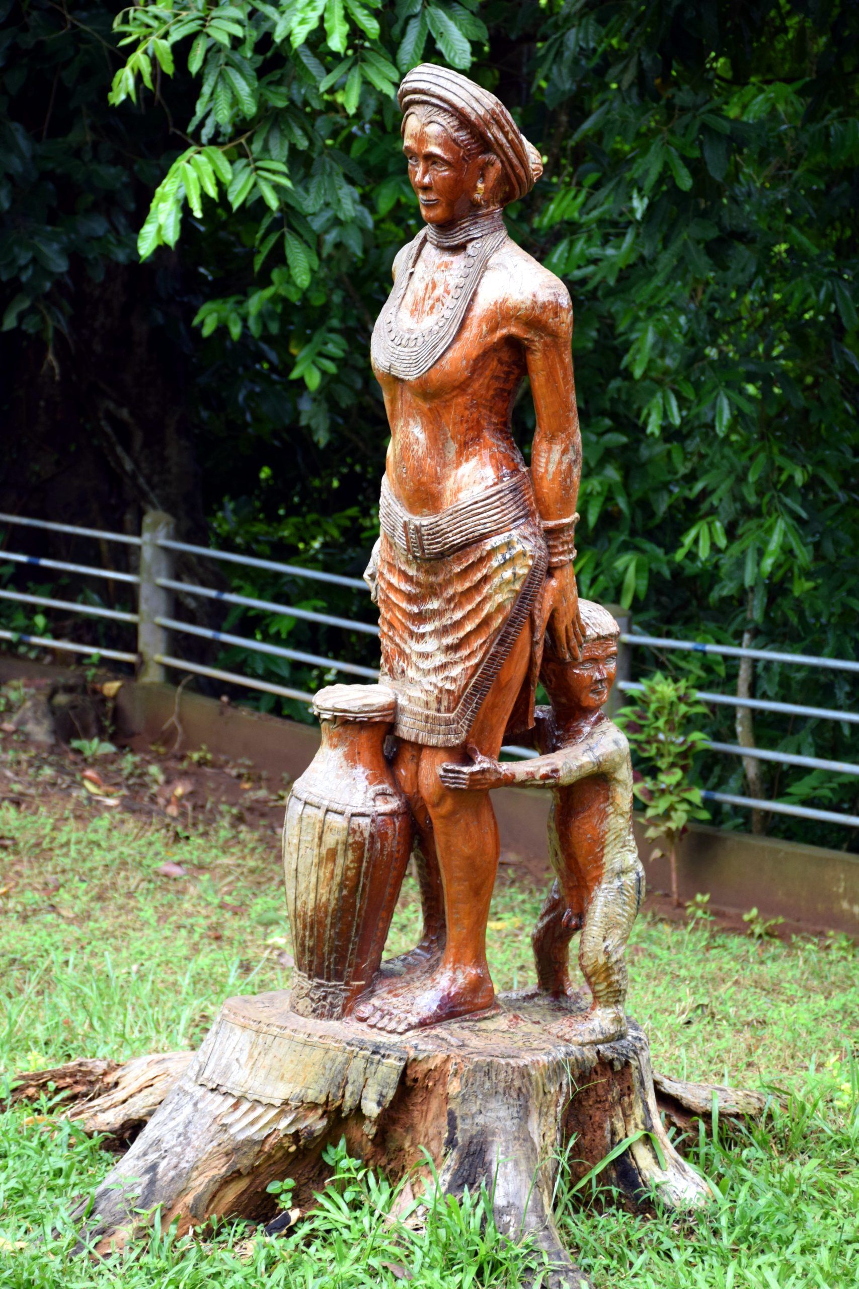 Statue Carving in Aminda Rangsa
